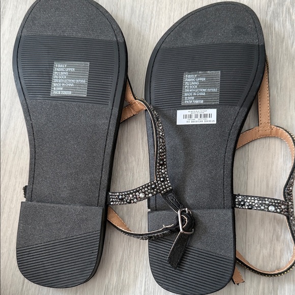 Torrid Black and Silver Strappy Sandals - Picture 4 of 5